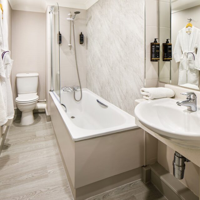 Hotel Room Gallery | Mercure Hotel Manchester Piccadilly